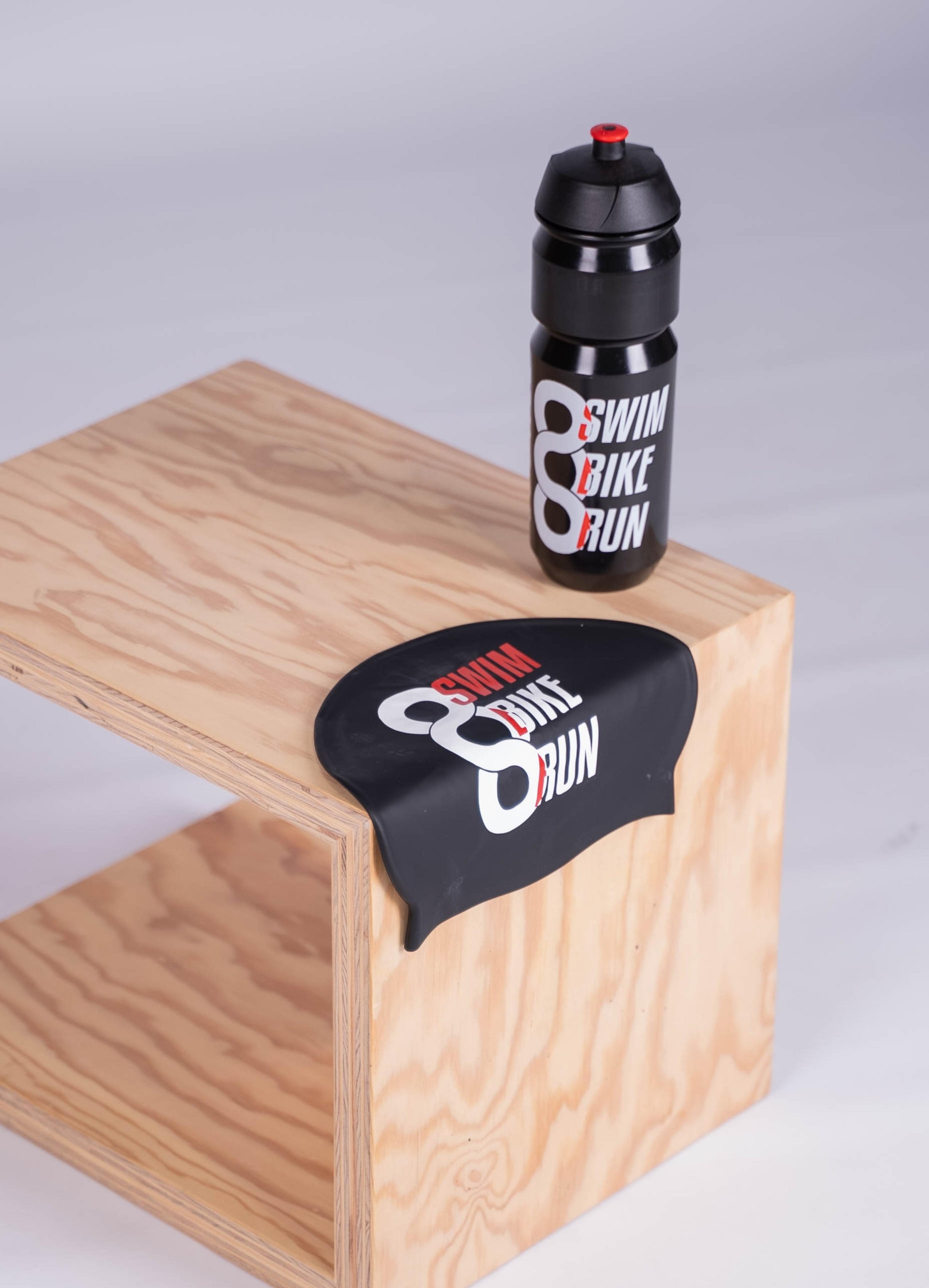 Biodegradable water bottle + Swim cap (Swim Bike Run) — Black